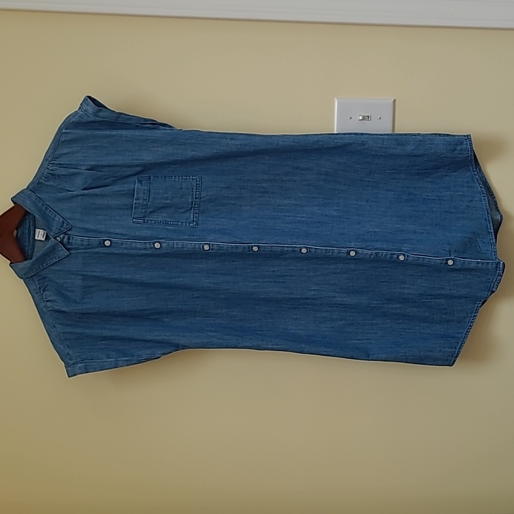 Old Navy shirt dress